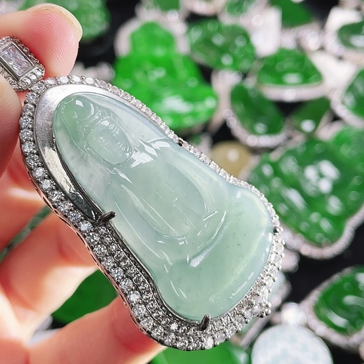 翡翠未镶嵌颈饰13