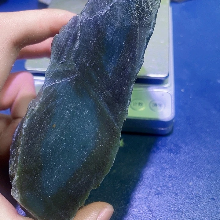 未镶嵌和田玉（糖玉）珠宝半成品