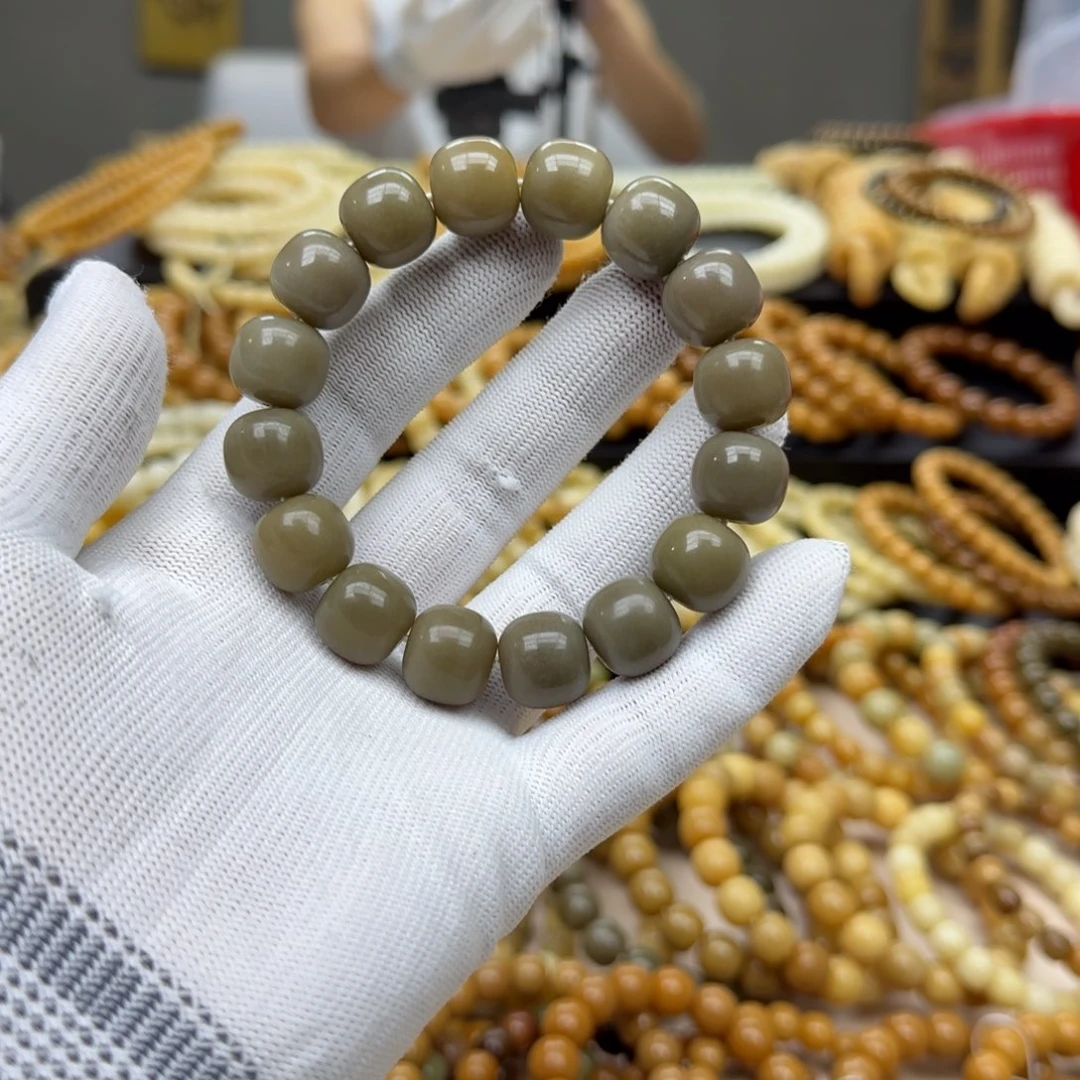 菩提根/象牙果手串14.15 2年 鬼工