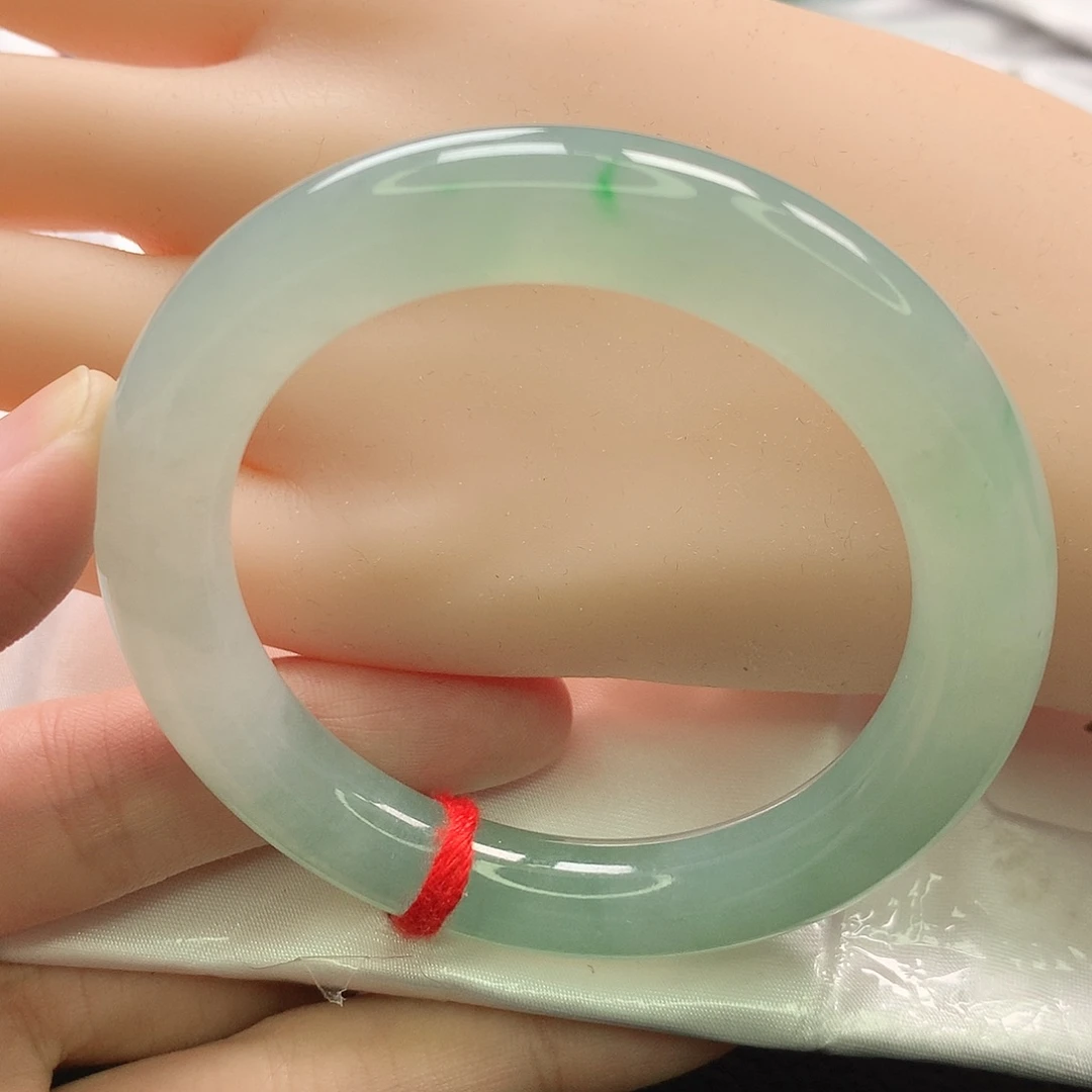 翡翠未镶嵌手镯缅甸5152