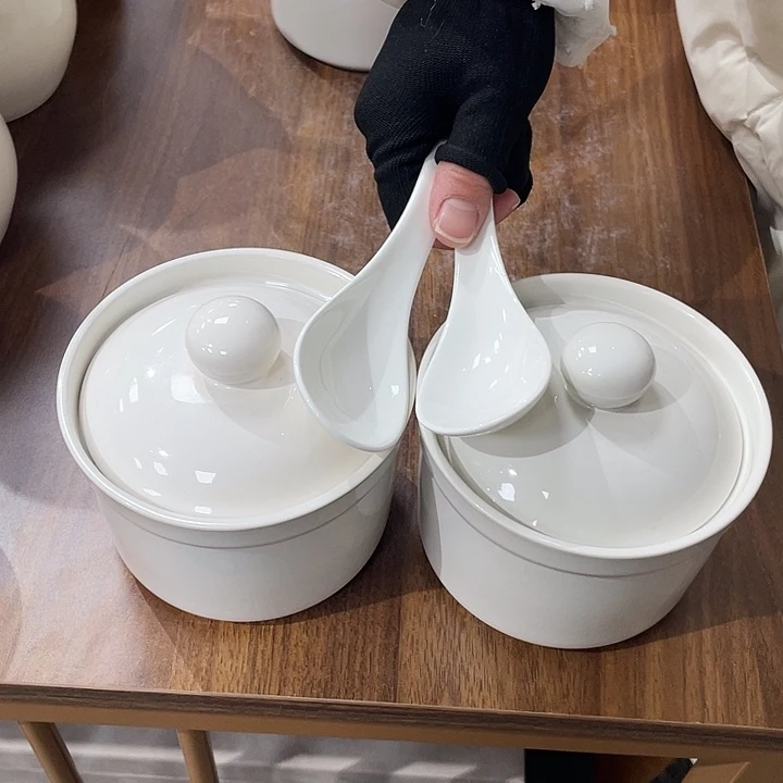 白瓷餐盘餐盘餐盘