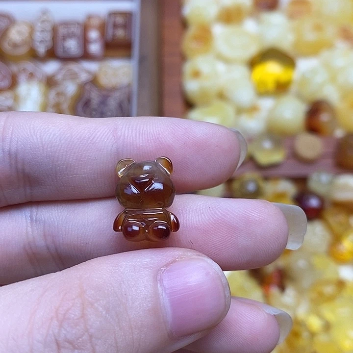 吊坠橄榄核小熊熊