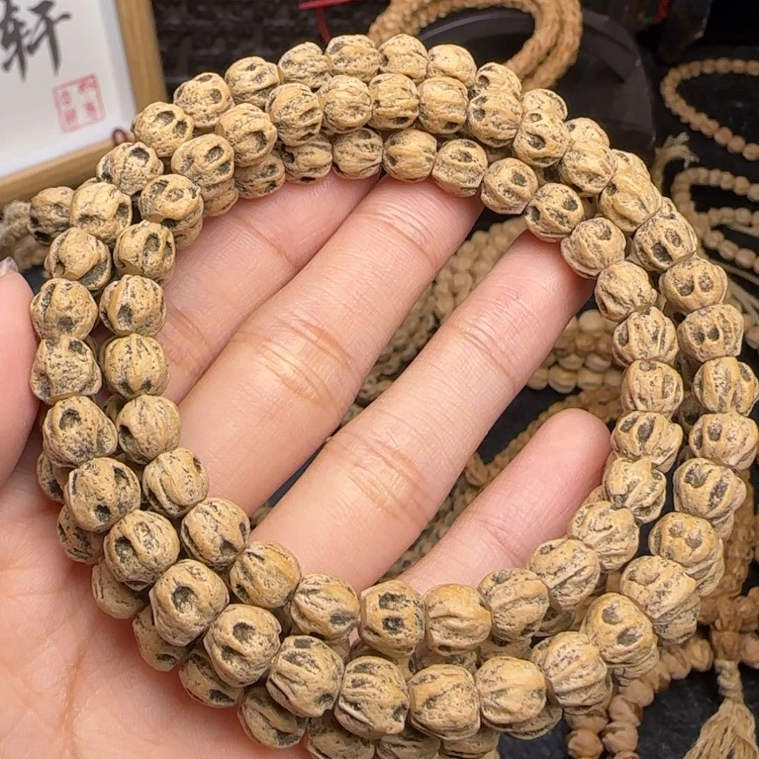 柏香籽/百香籽吊坠周****看