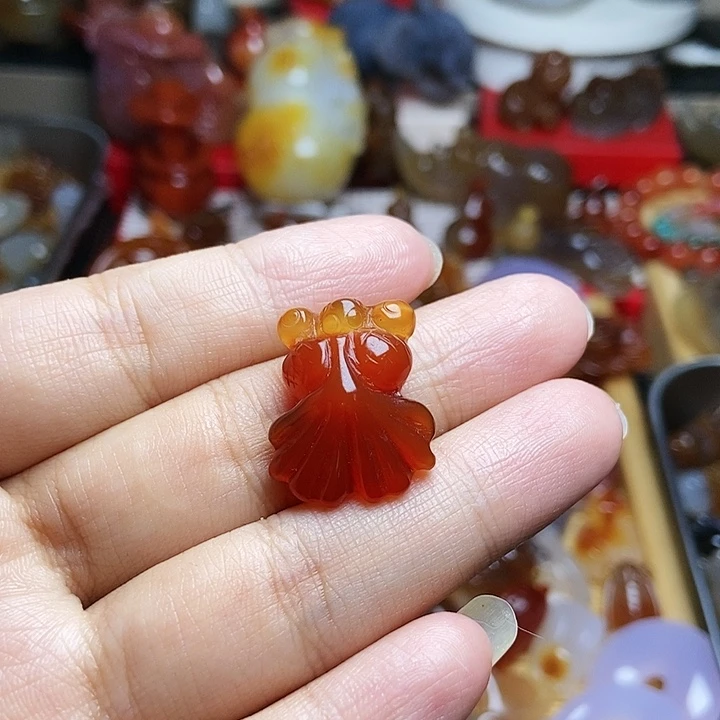 未镶嵌颈饰玛瑙/玉髓好**，