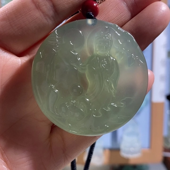 岫玉未镶嵌颈饰吊坠