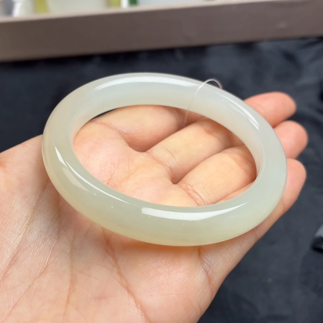 和田玉未镶嵌手镯高冰蜂蜜水54圈