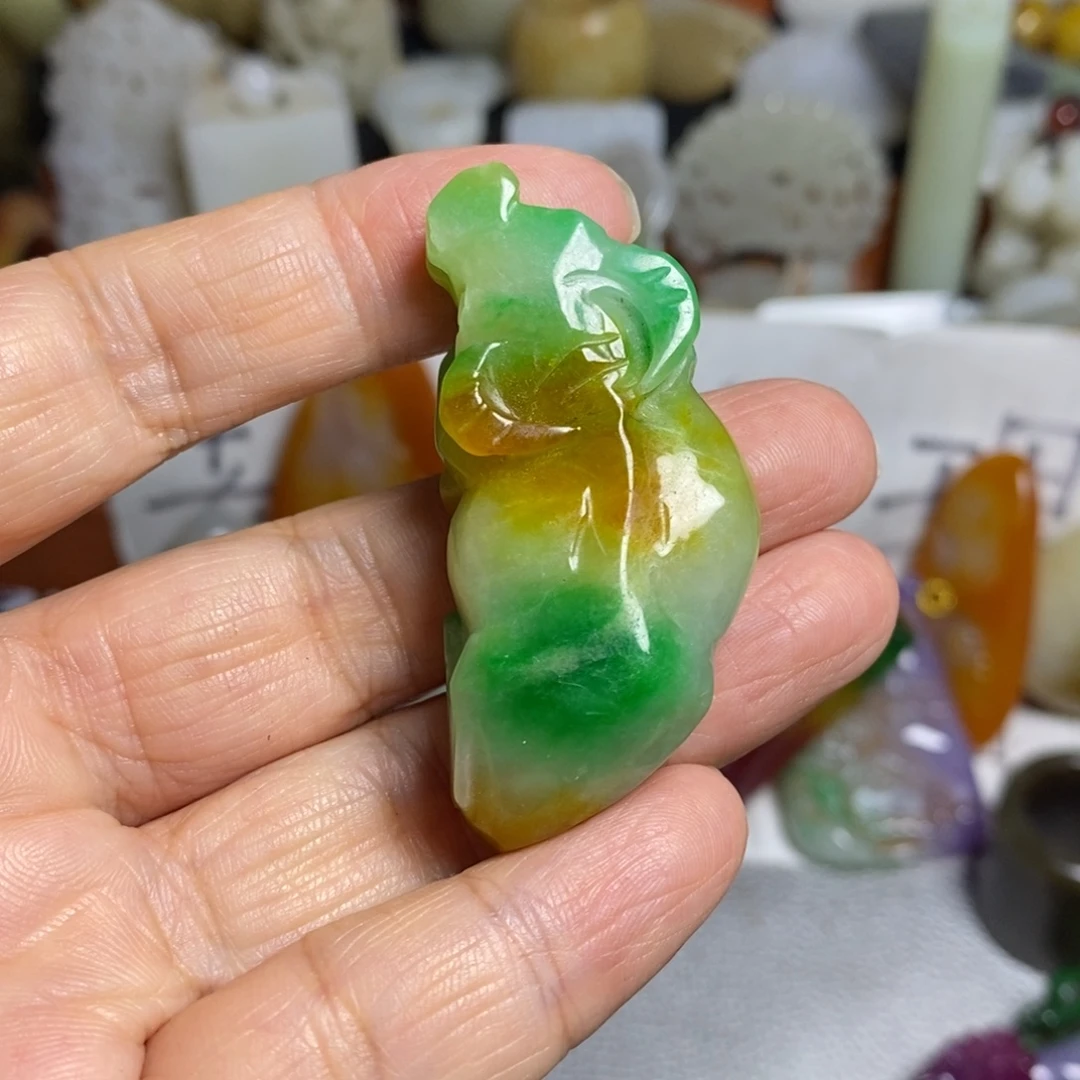 和田玉（糖玉）未镶嵌颈饰