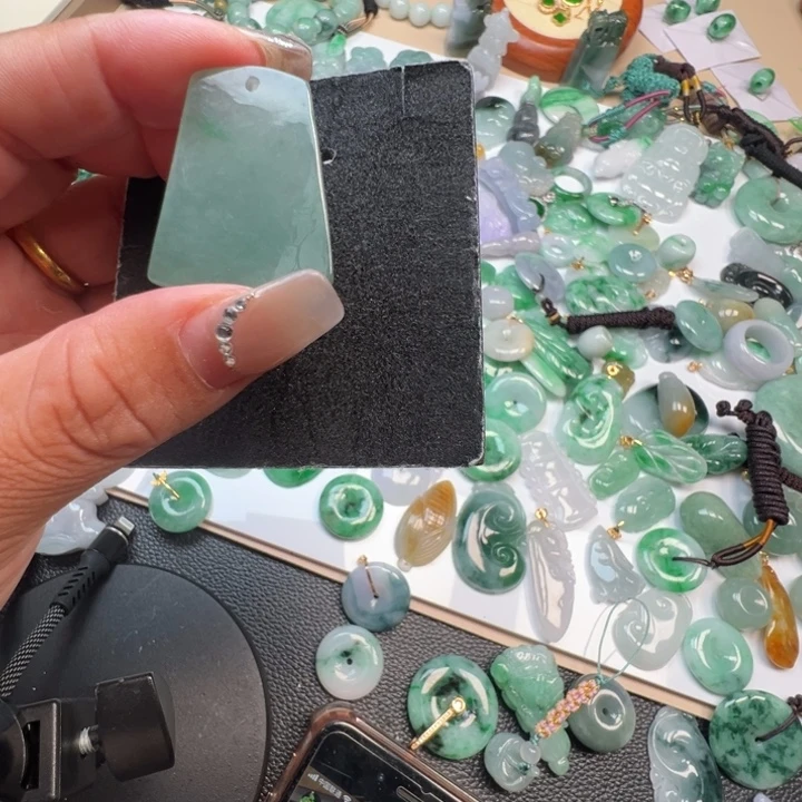 吊坠(不含链)未镶嵌翡翠108