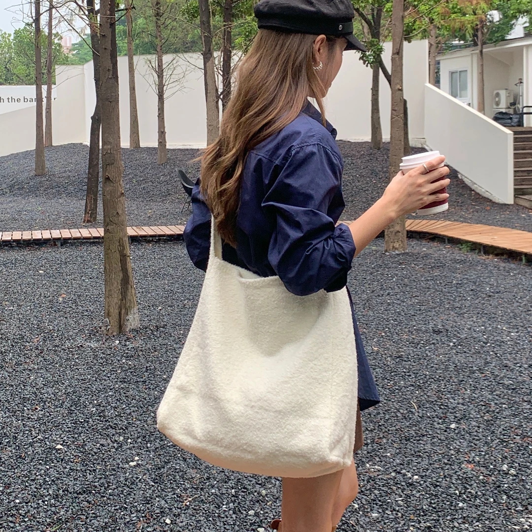 竹笋喵喵 韩版毛呢单肩包女2025秋冬慵懒松弛日常通勤百搭托特包