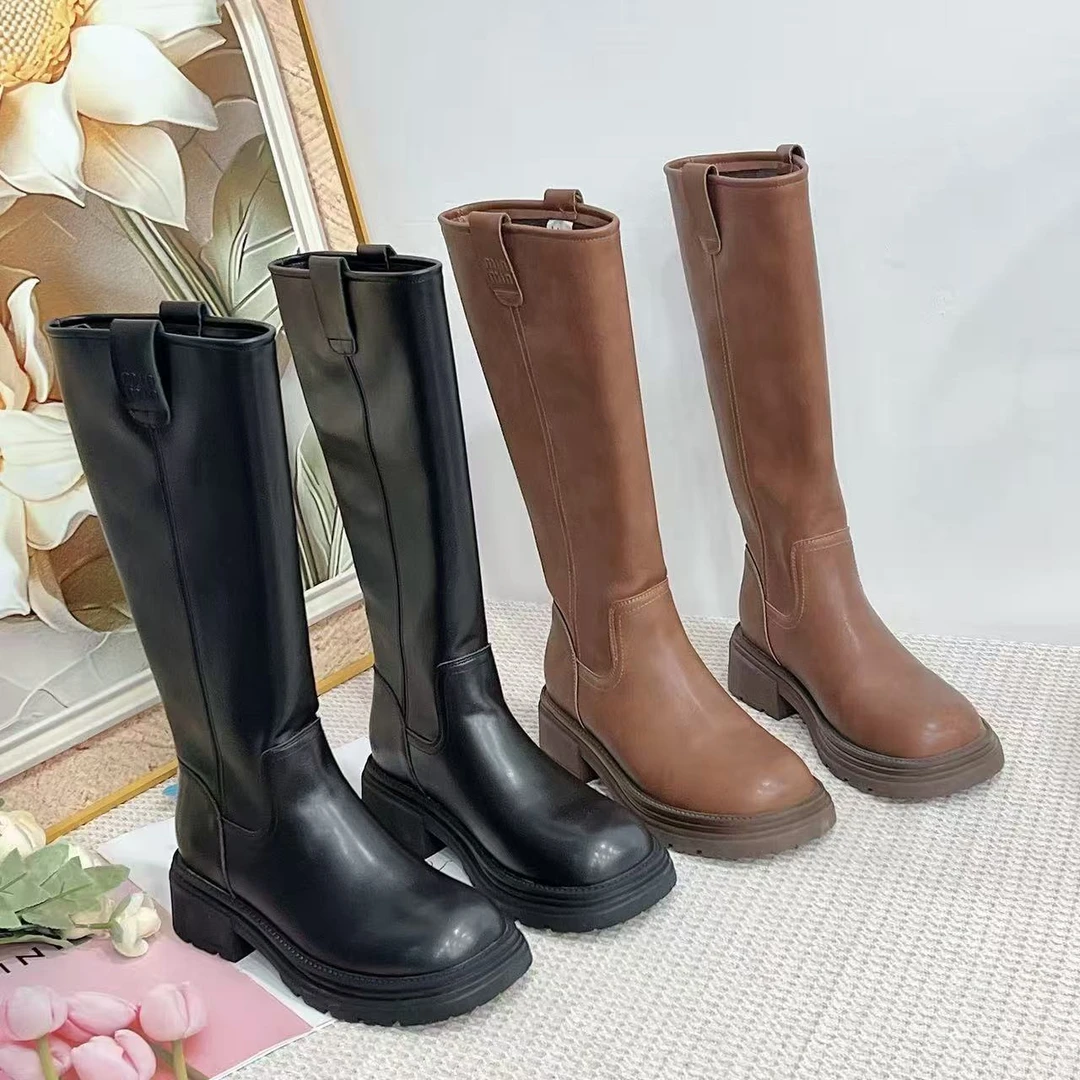 56200 新款时尚百搭圆头厚底平口长筒时装靴加绒