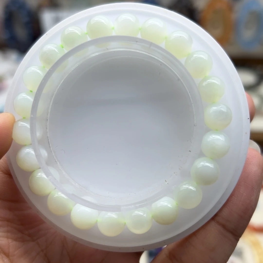 水晶手链未镶嵌8.4咪绿月光