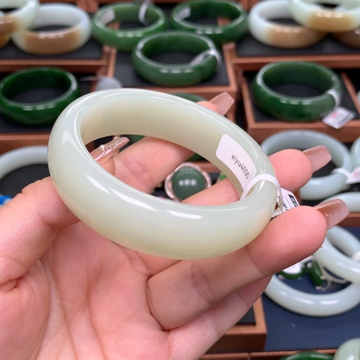 和田玉5758圈口未镶嵌