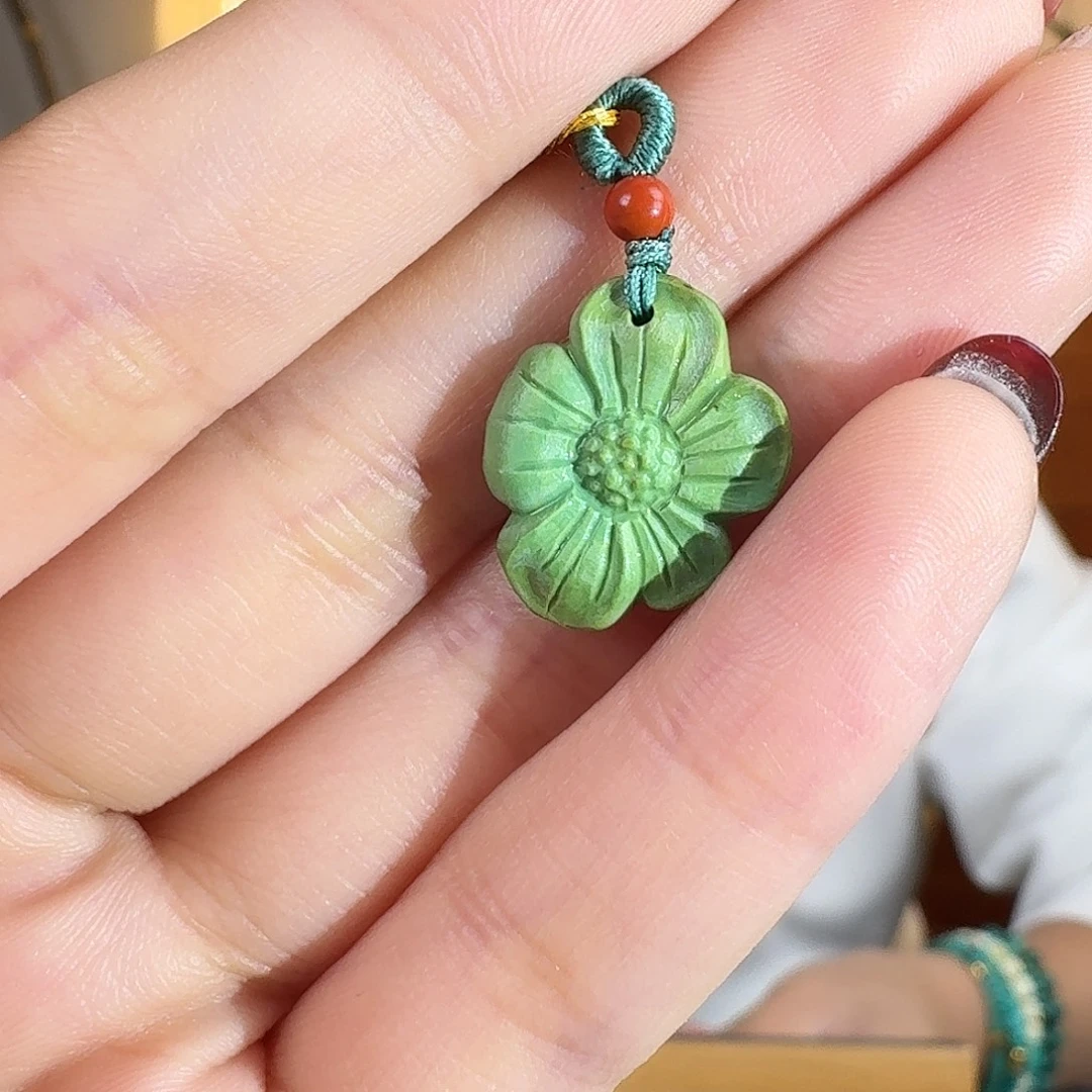 绿松石未镶嵌挂件