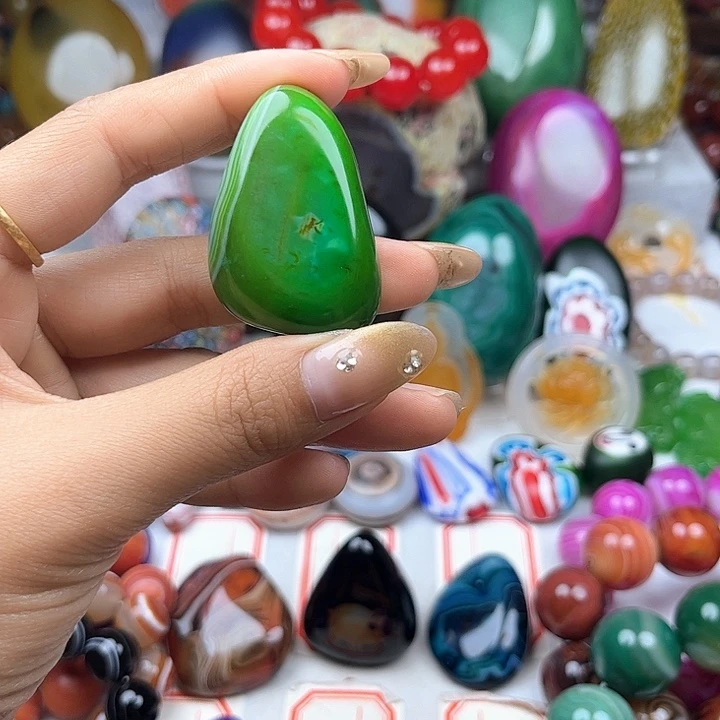 玛瑙/玉髓未镶嵌珠宝半成品