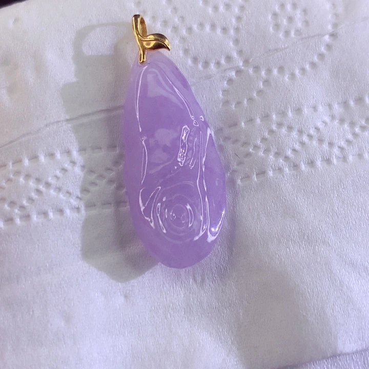 翡翠18K金镶嵌颈饰翡翠