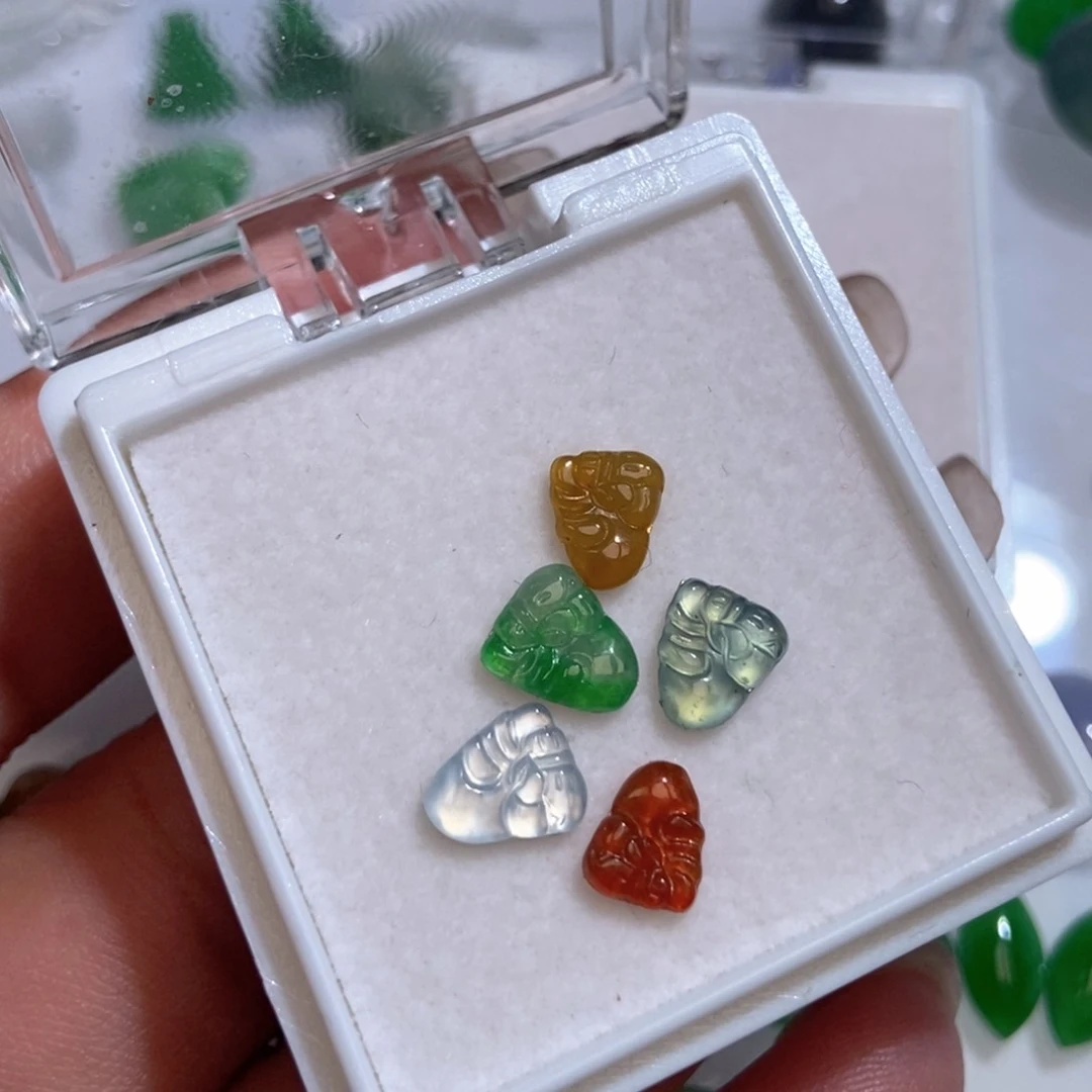 未镶嵌定制翡翠翡翠7/6.5/1.4