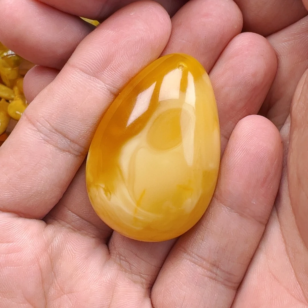 蜜蜡未镶嵌珠宝奇石?*姐蜜蜡吊坠