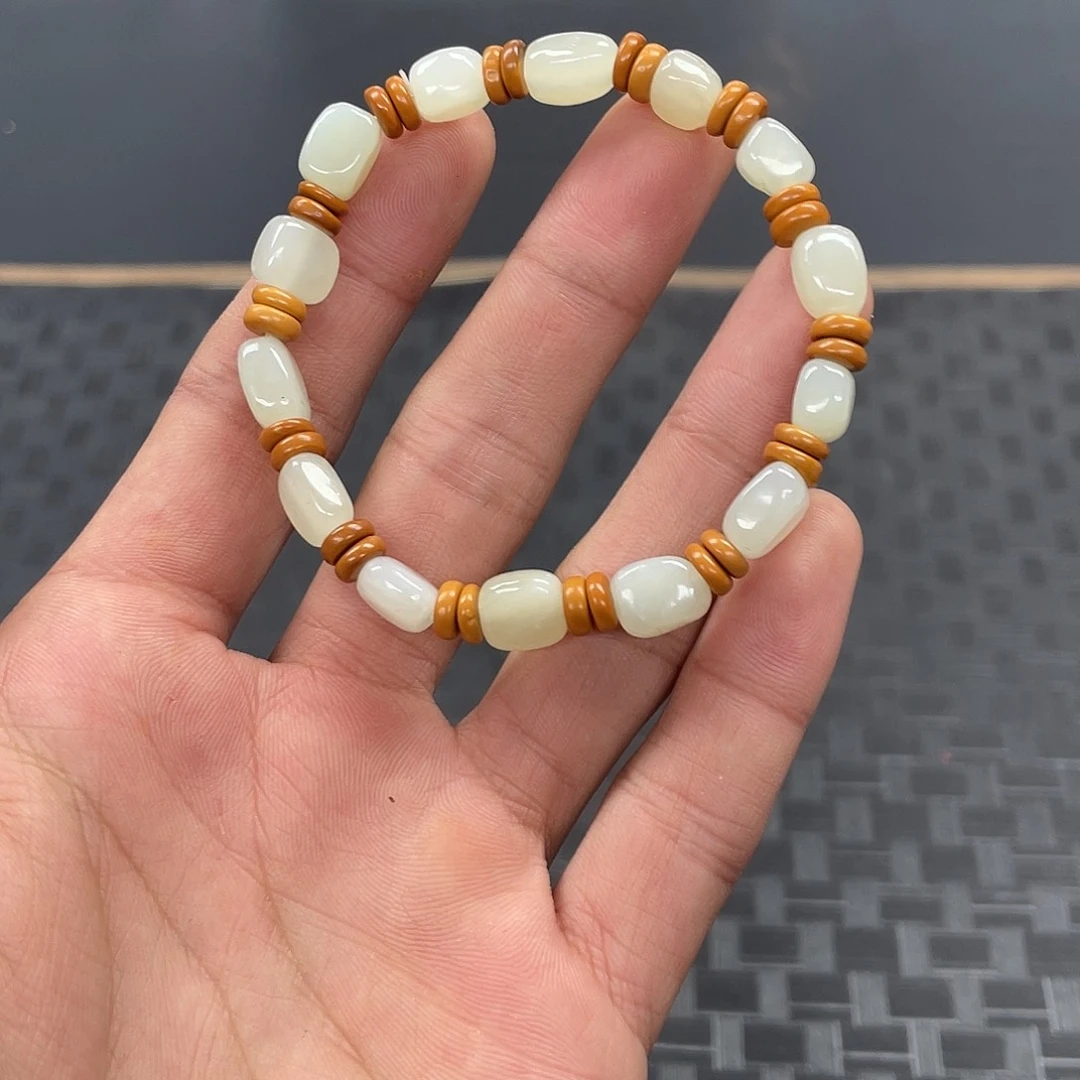 颈饰未镶嵌和田玉随型手串