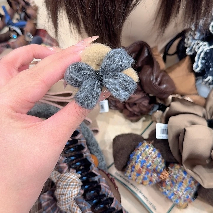 布艺非金属灰色蝴蝶结刘海抓