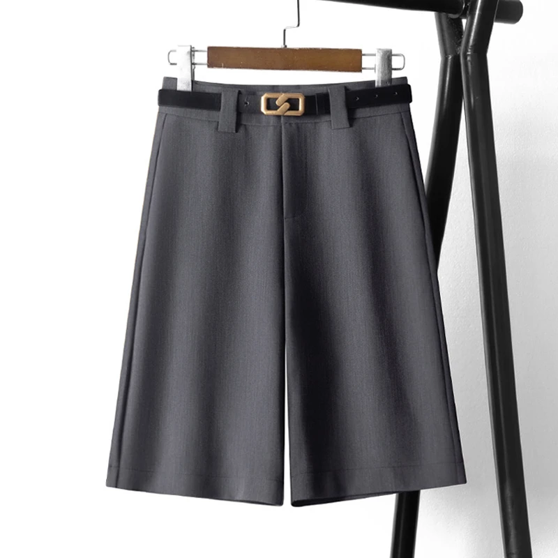 大码五分裤女夏季2025年新款灰色西装短裤高腰宽松休闲裤直筒中裤