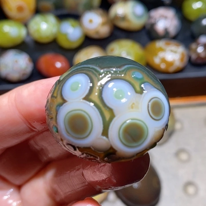 未镶嵌玛瑙/玉髓珠宝半成品110
