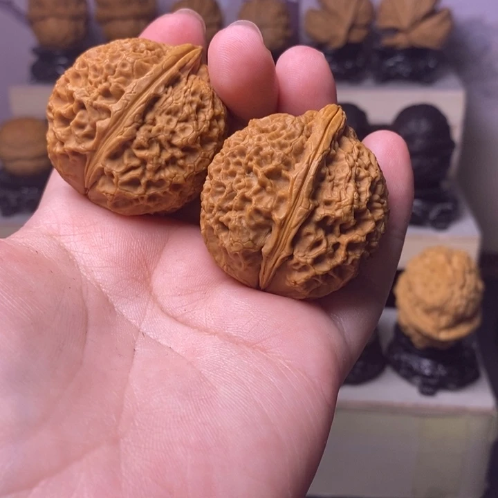 桃核把件水龙纹绣球40尺t 19