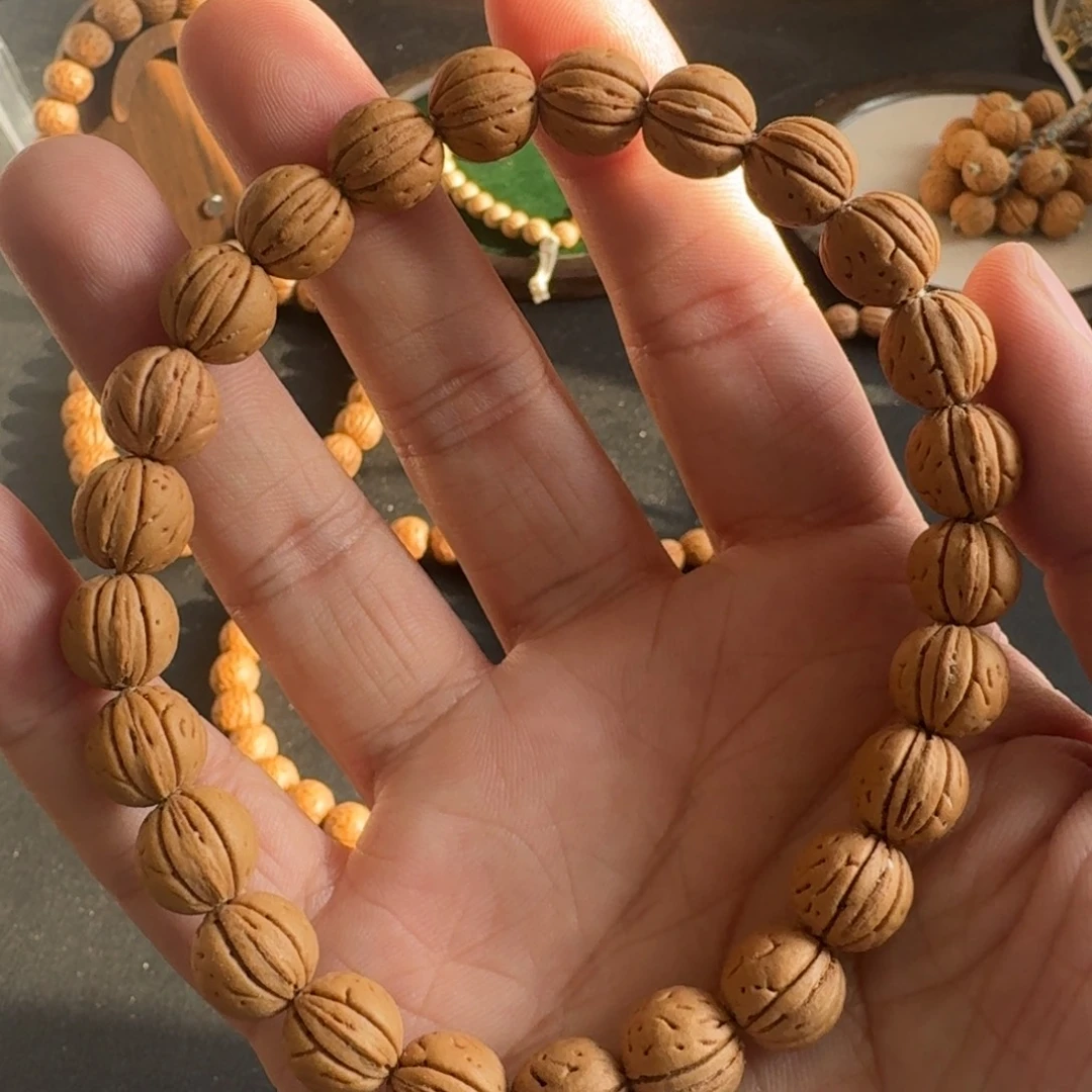 Z****小桃核手串150手串