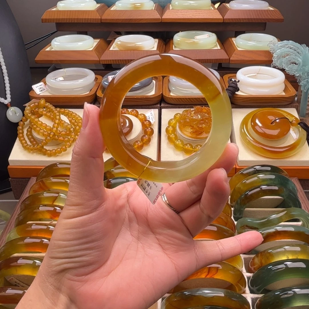 蛇纹石玉未镶嵌手镯54