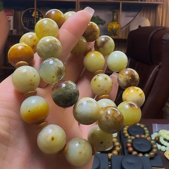 蛇纹石玉手串未镶嵌