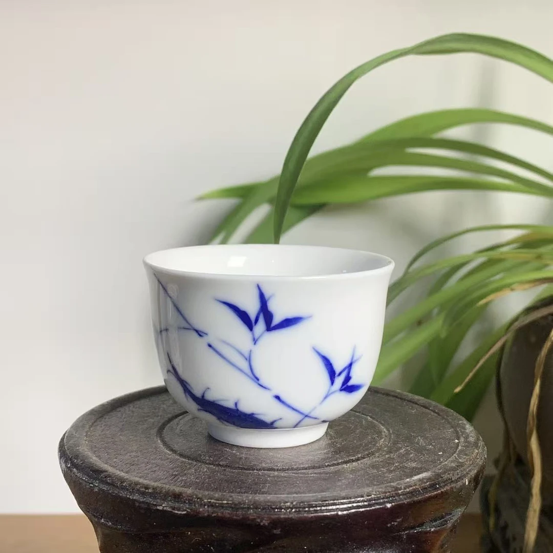 景德镇手工手绘青花釉下主人杯