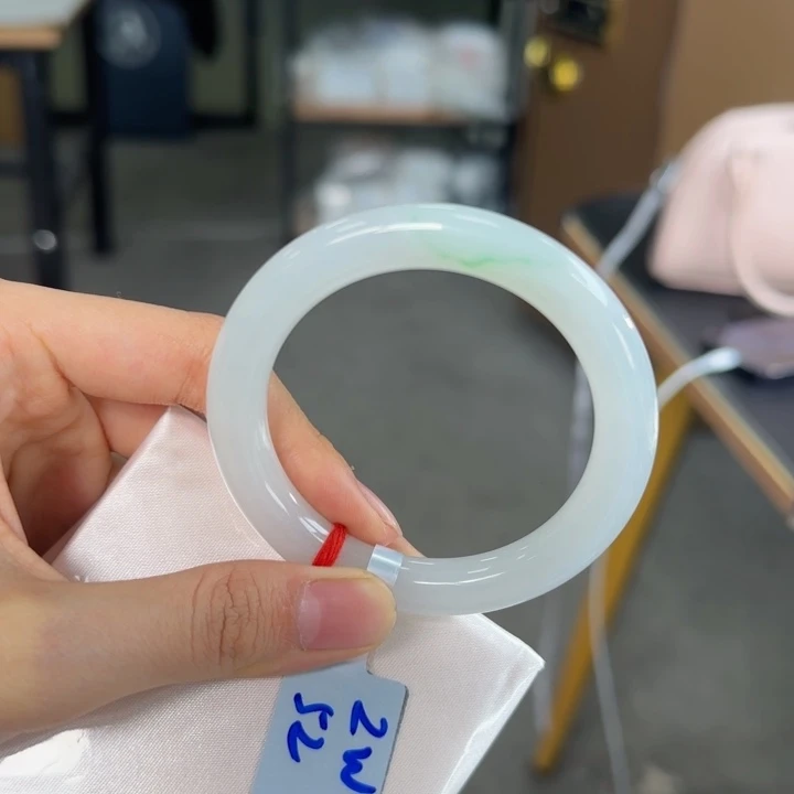 未镶嵌手镯翡翠金丝绿-51.7圈