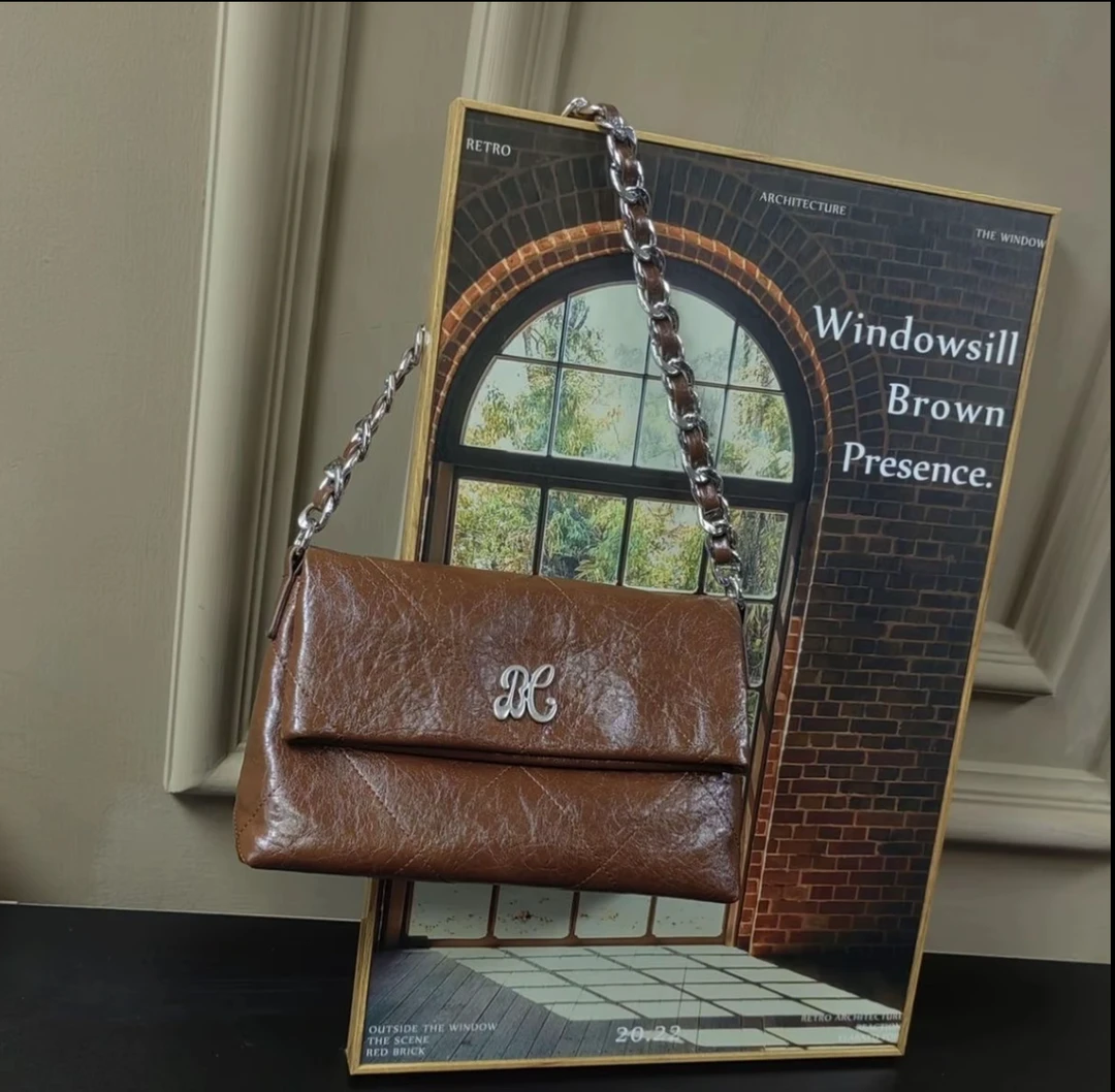 (B85)女士简约百搭多功能轻奢风休闲时尚斜跨包 h9520四可可棕