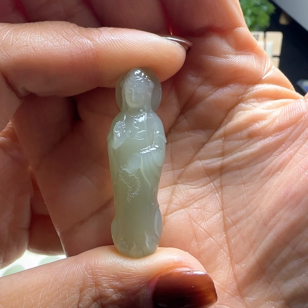 *****和田玉未镶嵌颈饰