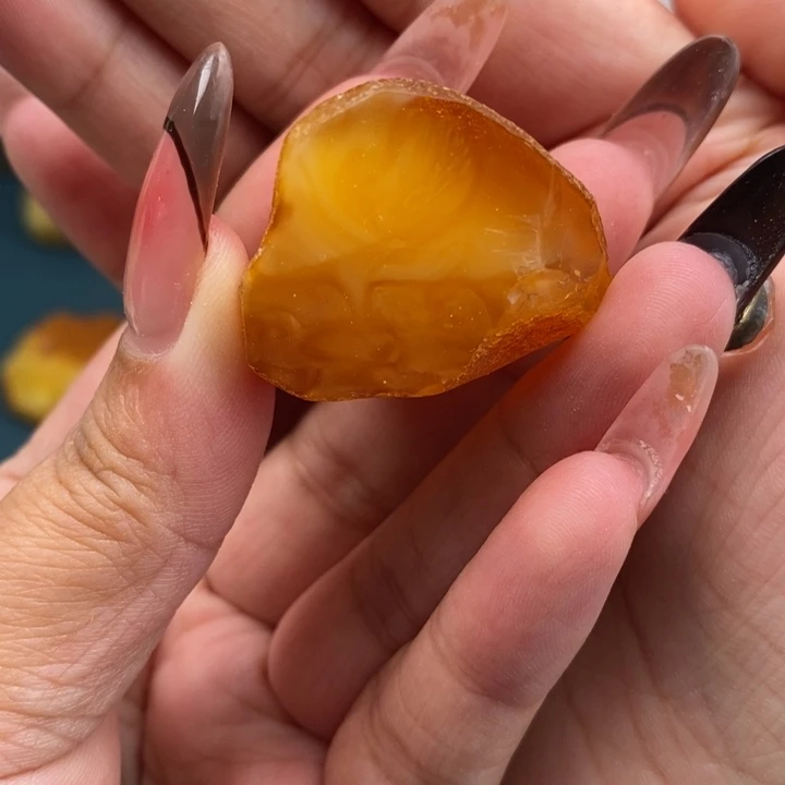 o***k定制琥珀未镶嵌蜜蜡