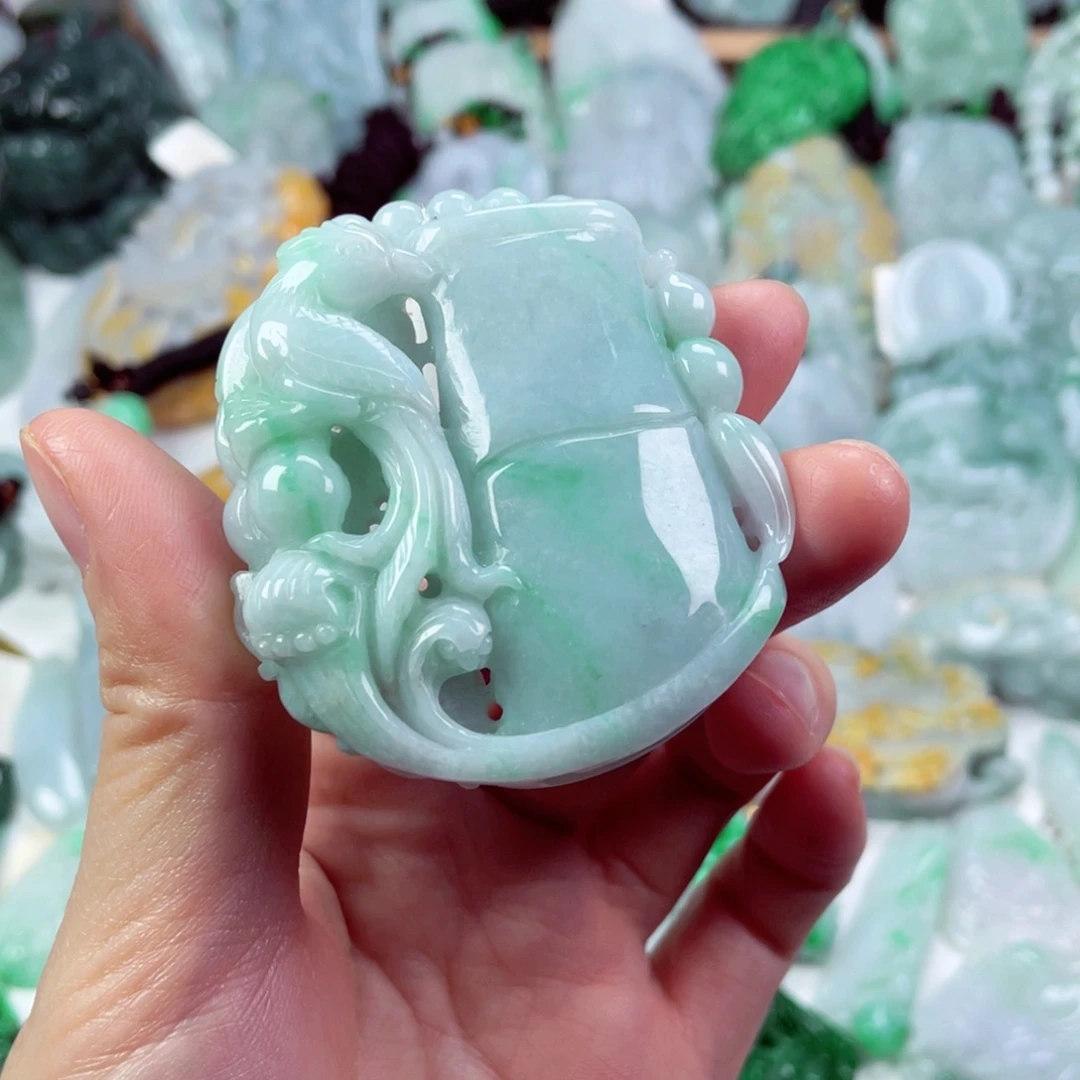 翡翠未镶嵌吊坠(不含链)