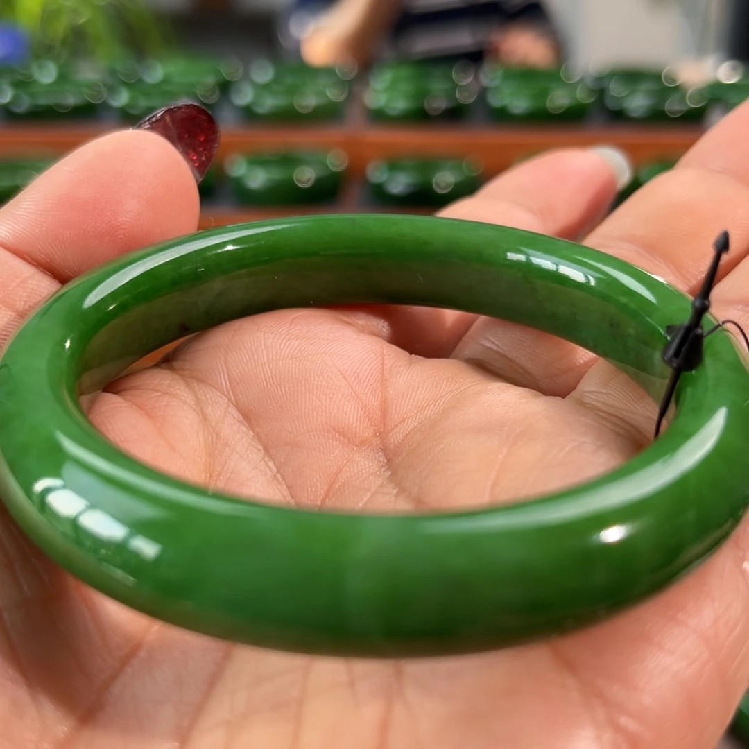 未镶嵌手镯和田玉（碧玉）