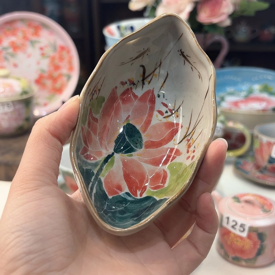 瓷片兔兔好可爱啊