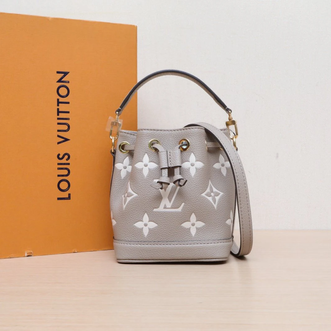 99新 LouisVuitton/路易威登 【黑黑】水桶包 Nano 大象灰 芯片
