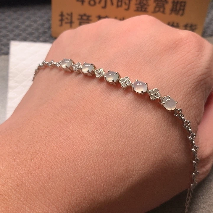 颈饰银S925镶嵌翡翠手链