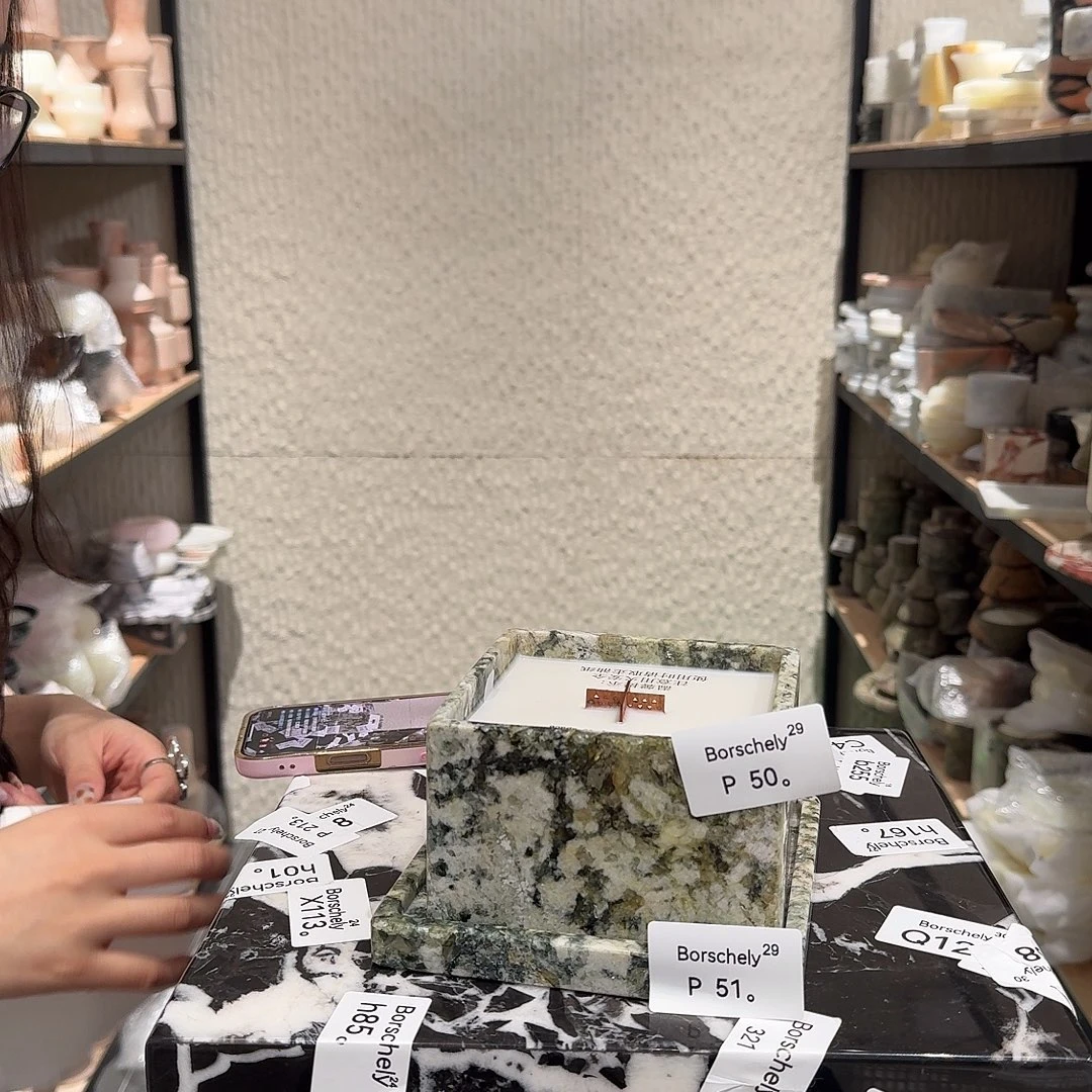 大理石P50P51。 带薪。