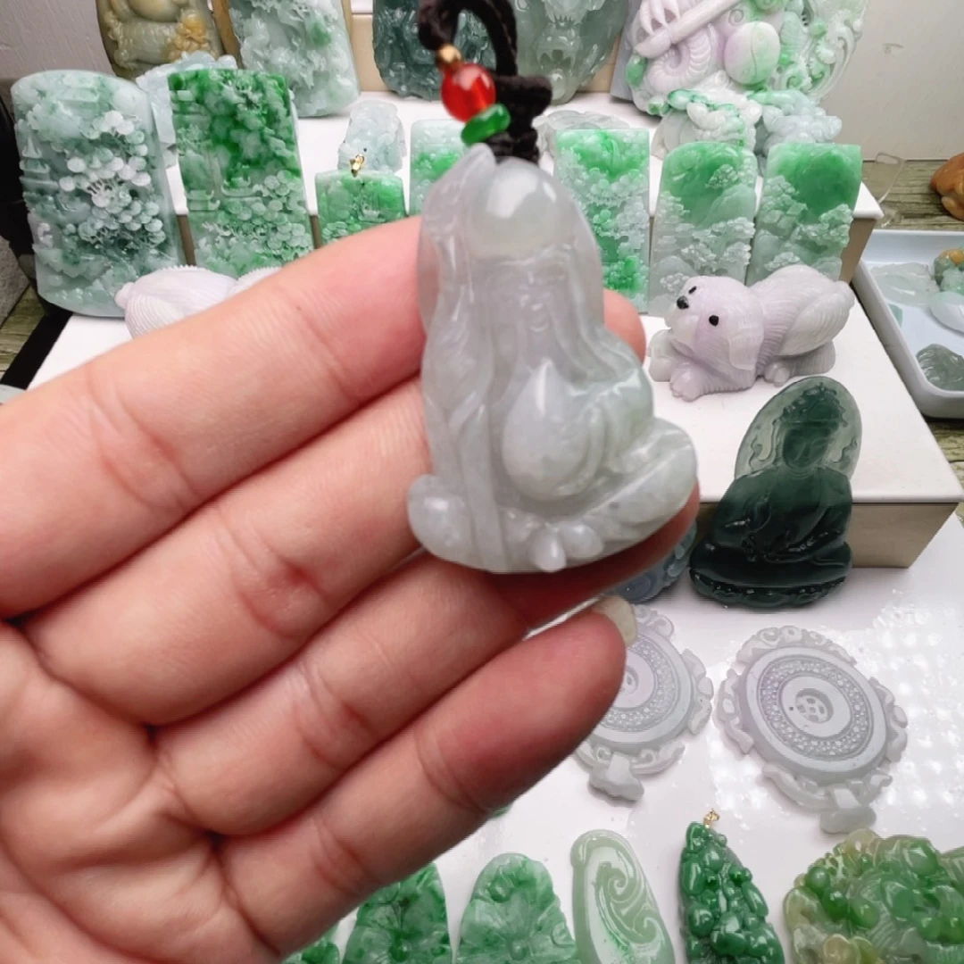 翡翠未镶嵌颈饰翡翠
