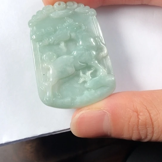 翡翠未镶嵌颈饰缅甸A货，每天下午1点半开播