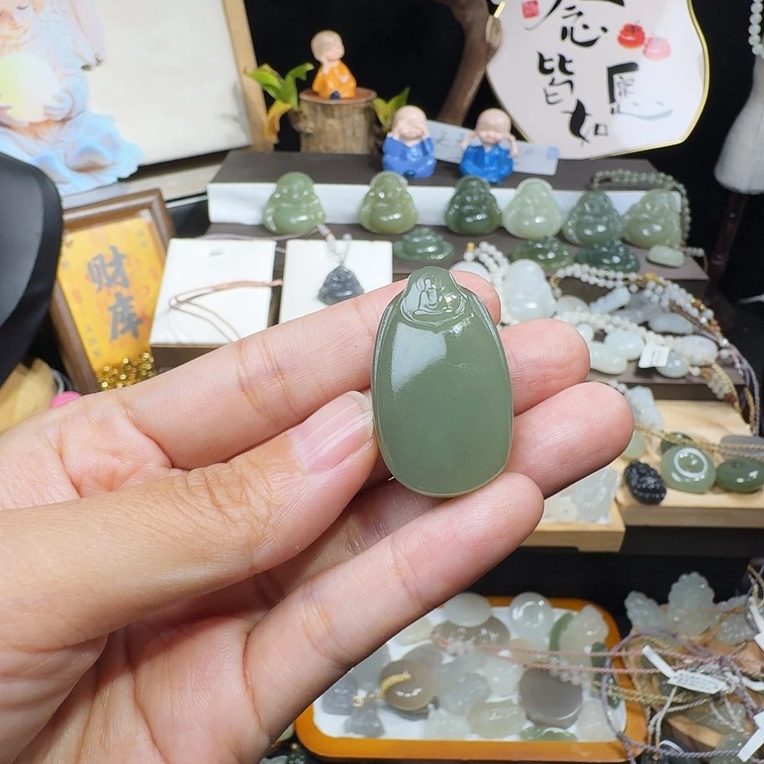 肥***了和田玉未镶嵌颈饰