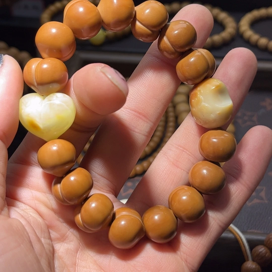 *****猴头核桃吊坠16屁桃全品无瑕无药纯手工聚宝盆料