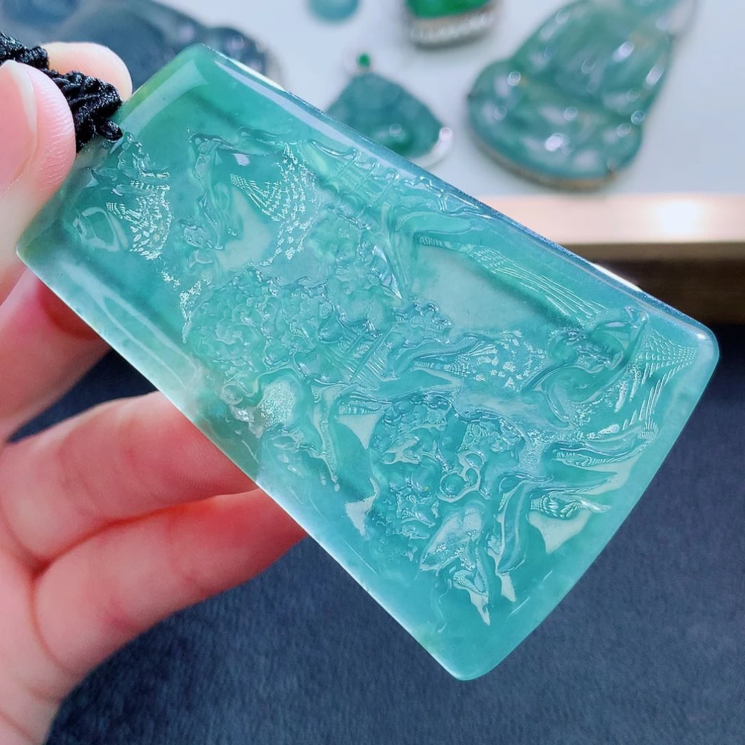 翡翠未镶嵌颈饰翡翠