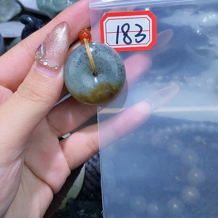 和田玉和田玉边角料随机发未镶嵌