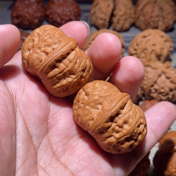 星***辰文玩核桃吊坠核桃