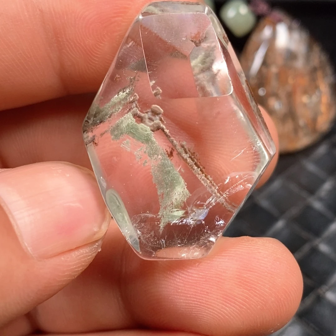 未镶嵌颈饰水晶水晶
