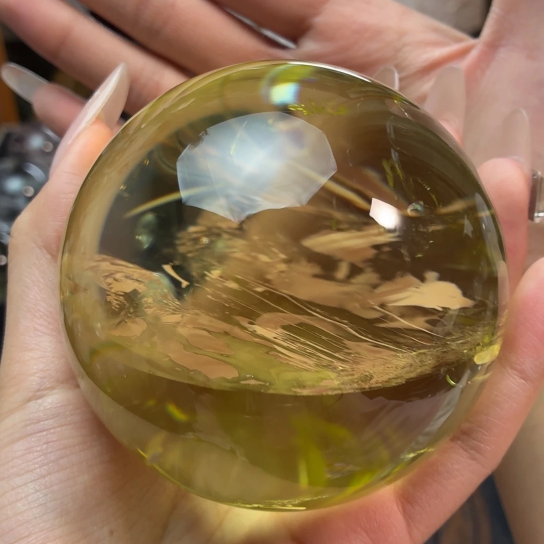 漳***店水晶未镶嵌珠宝半成品83.5mm