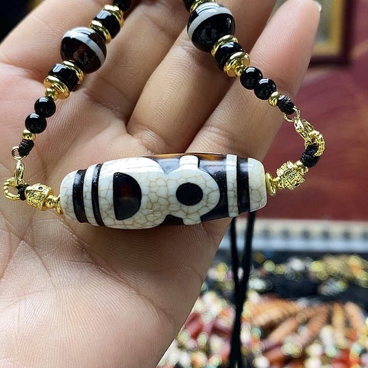 玛瑙/玉髓合金颈饰